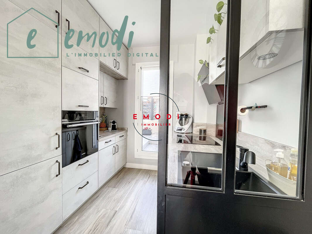 Maison à SAINT-MAUR-DES-FOSSES