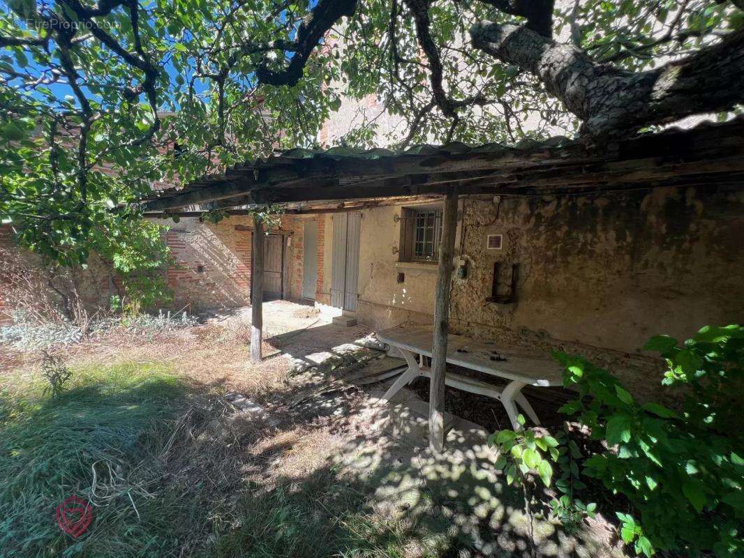 Maison à LEZAT-SUR-LEZE