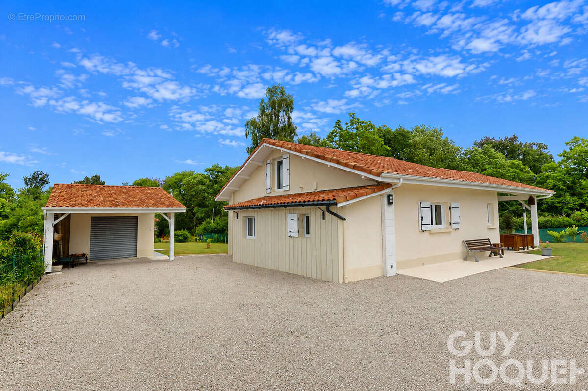 Maison à HAGETMAU