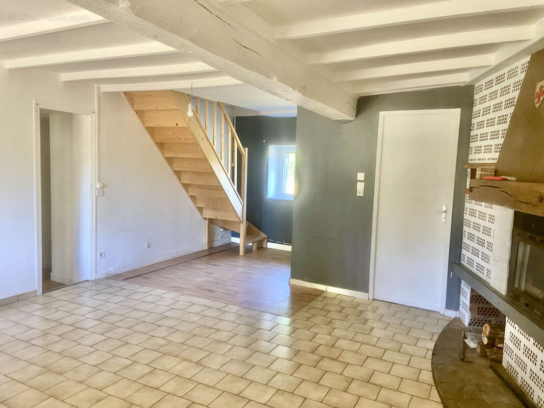 Maison 3 chambres 1 bureau - garage 127 m2 -terrain - piscine - photo 4