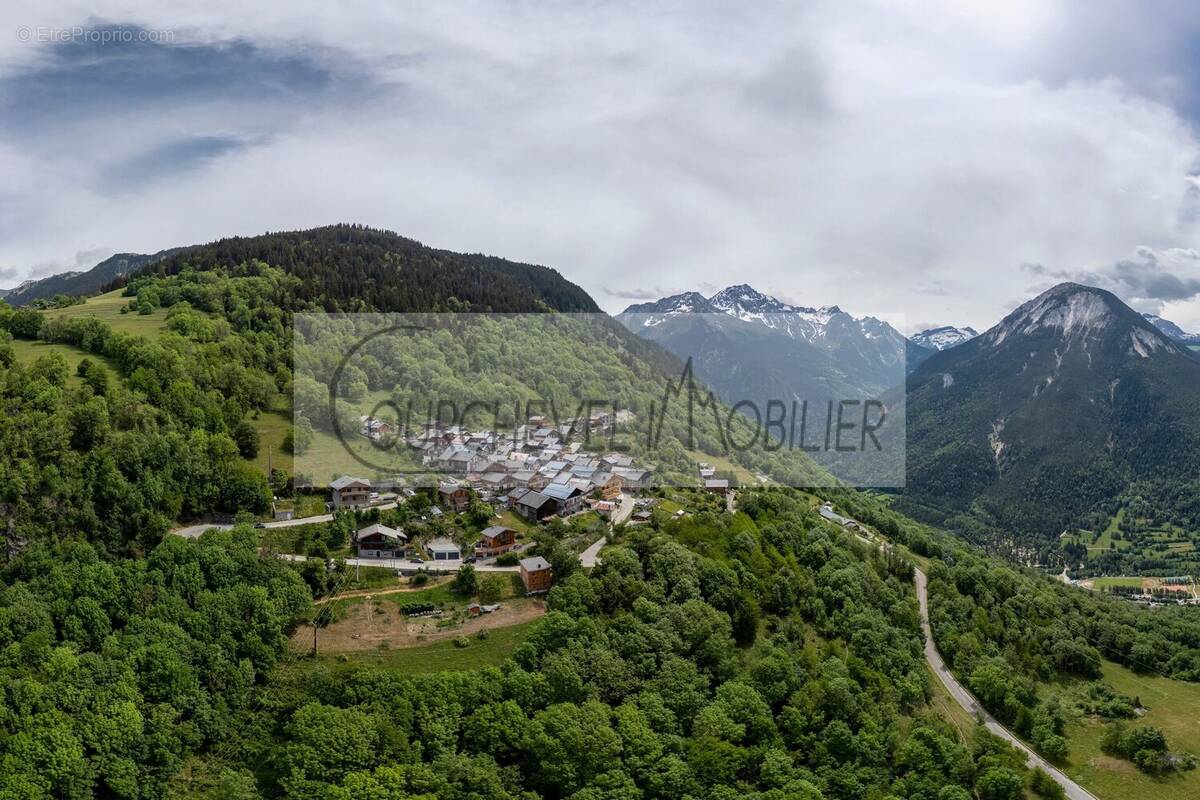 Appartement à BOZEL