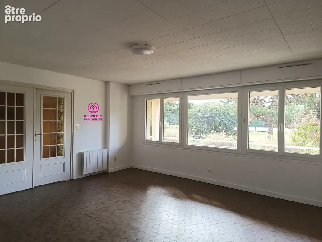 Appartement à LE PEAGE-DE-ROUSSILLON