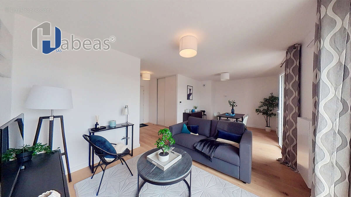 Élégant T4 Duplex avec 2 Loggias à Villeurbanne - photo 4