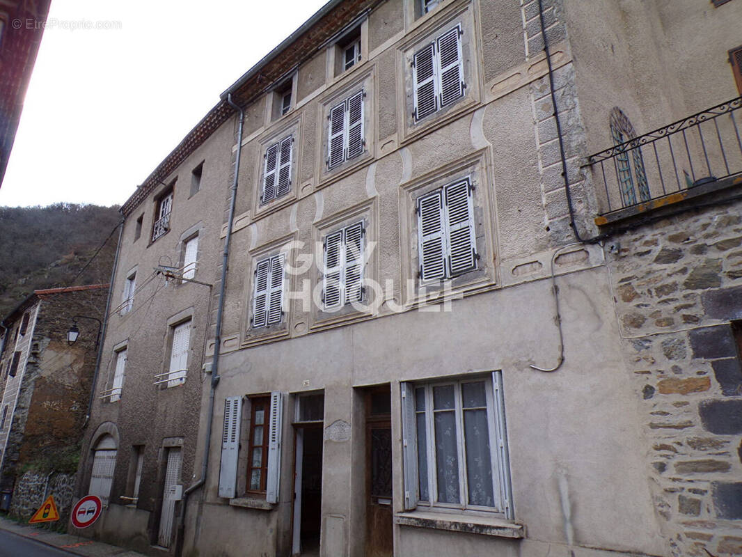 Maison à LAVOUTE-CHILHAC