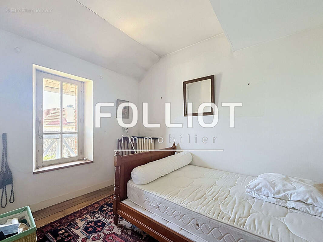 A Vendre plein coeur de CARTERET rue du CAP maison de CARACTERE à fort potentiel ! - photo 13