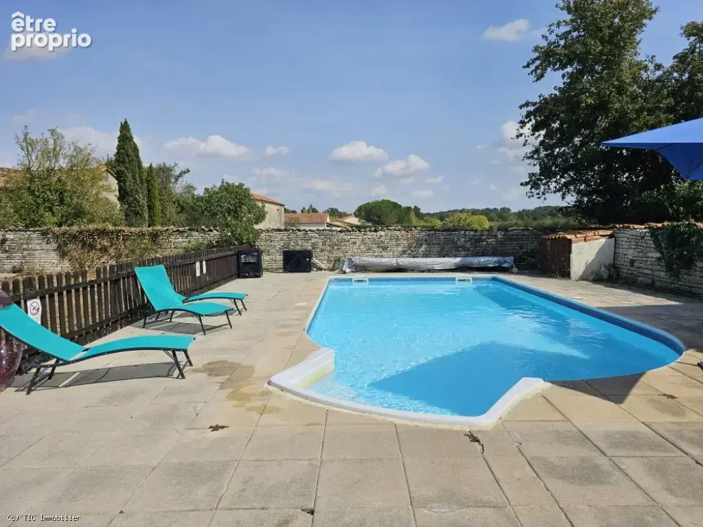 Maison Dans Une Résidence Avec Cour et Parking Privé - Piscine et Jardin Partagé - photo 2