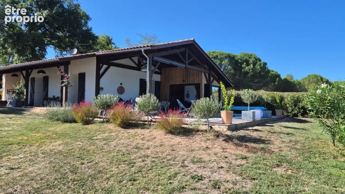 Belle maison restaurée avec piscine, proche Villeréal - photo 17