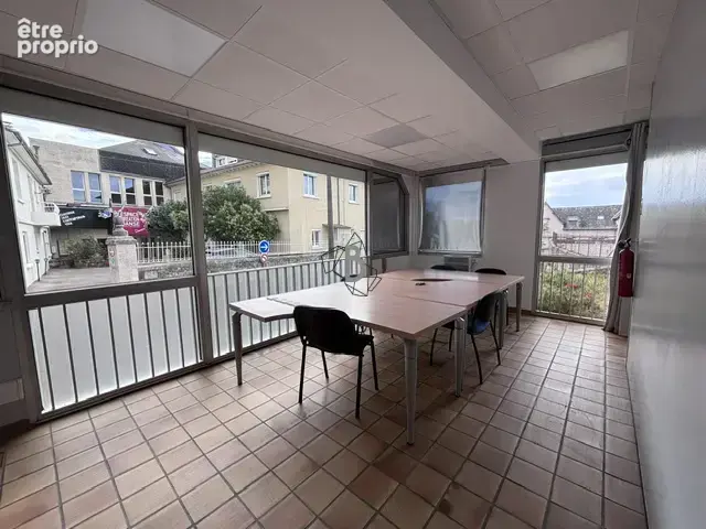 Local commercial - 47 m2 - RODEZ - photo 2