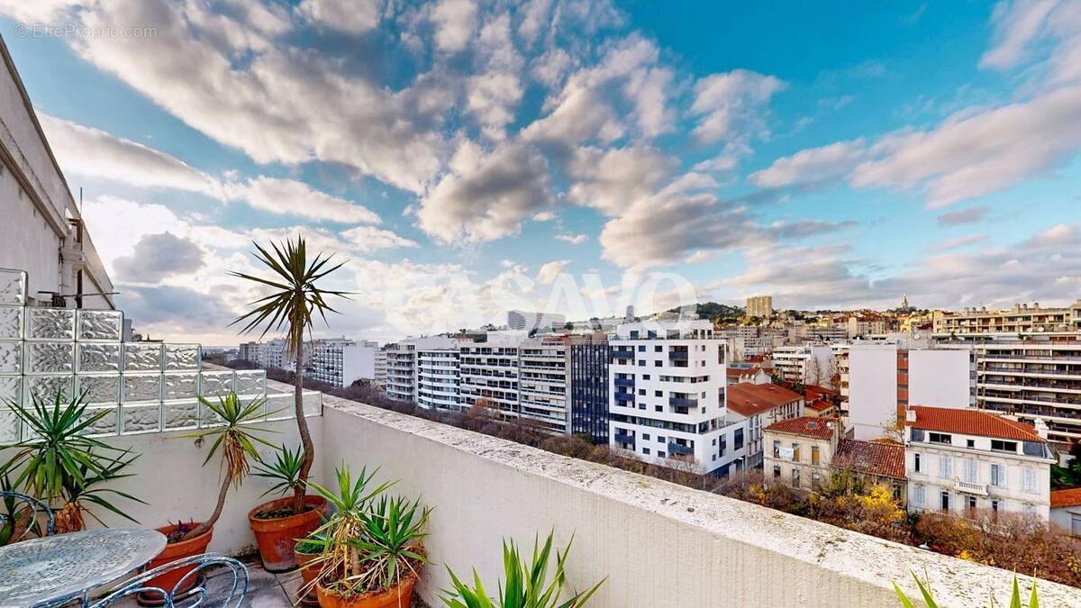 Appartement à MARSEILLE-8E