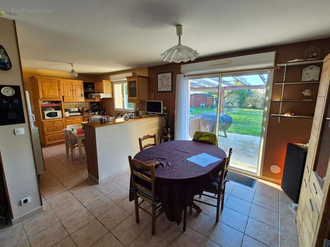 Photo 7 - Maison à QUINCAY