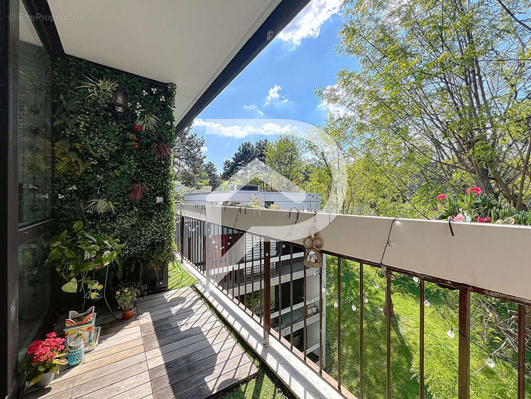 Appartement à GARCHES