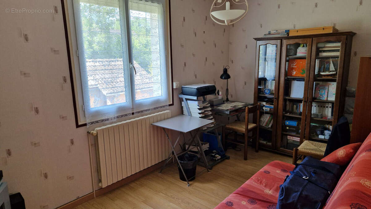 Pavillon sur sous-sol - 5 pieces - 4 chambres - photo 9