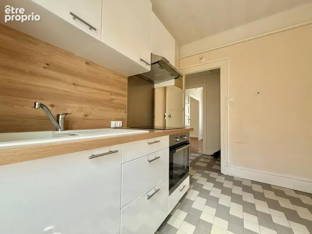 Appartement T3 avec cave et grenier, propre, stationnement aisé - photo 15