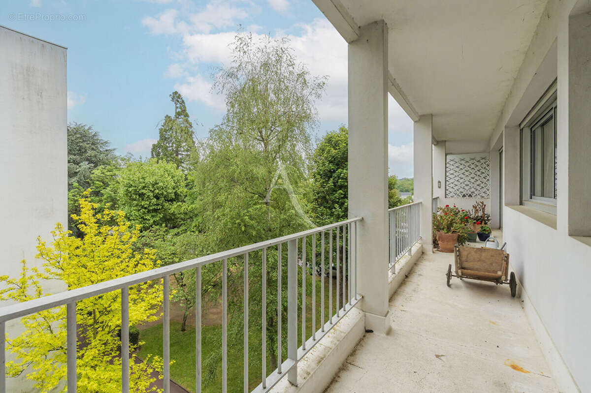 Appartement à GARCHES