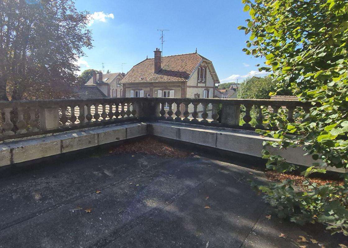 Maison à COMPIEGNE