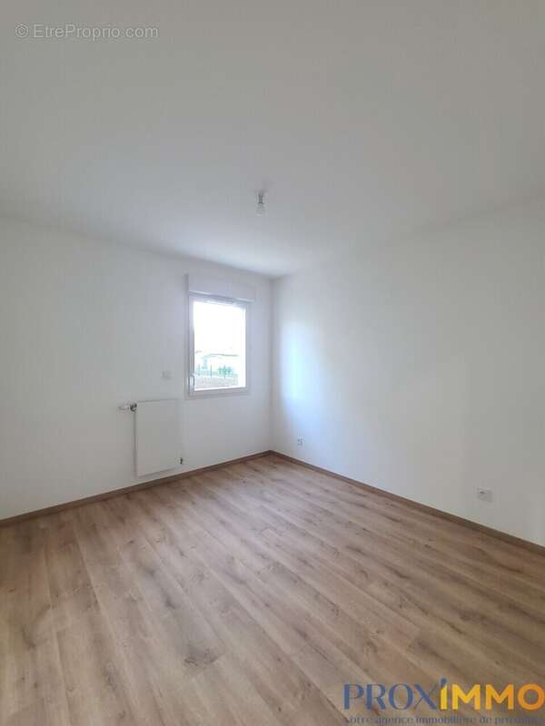 Appartement à SAINT-ETIENNE-DE-CROSSEY