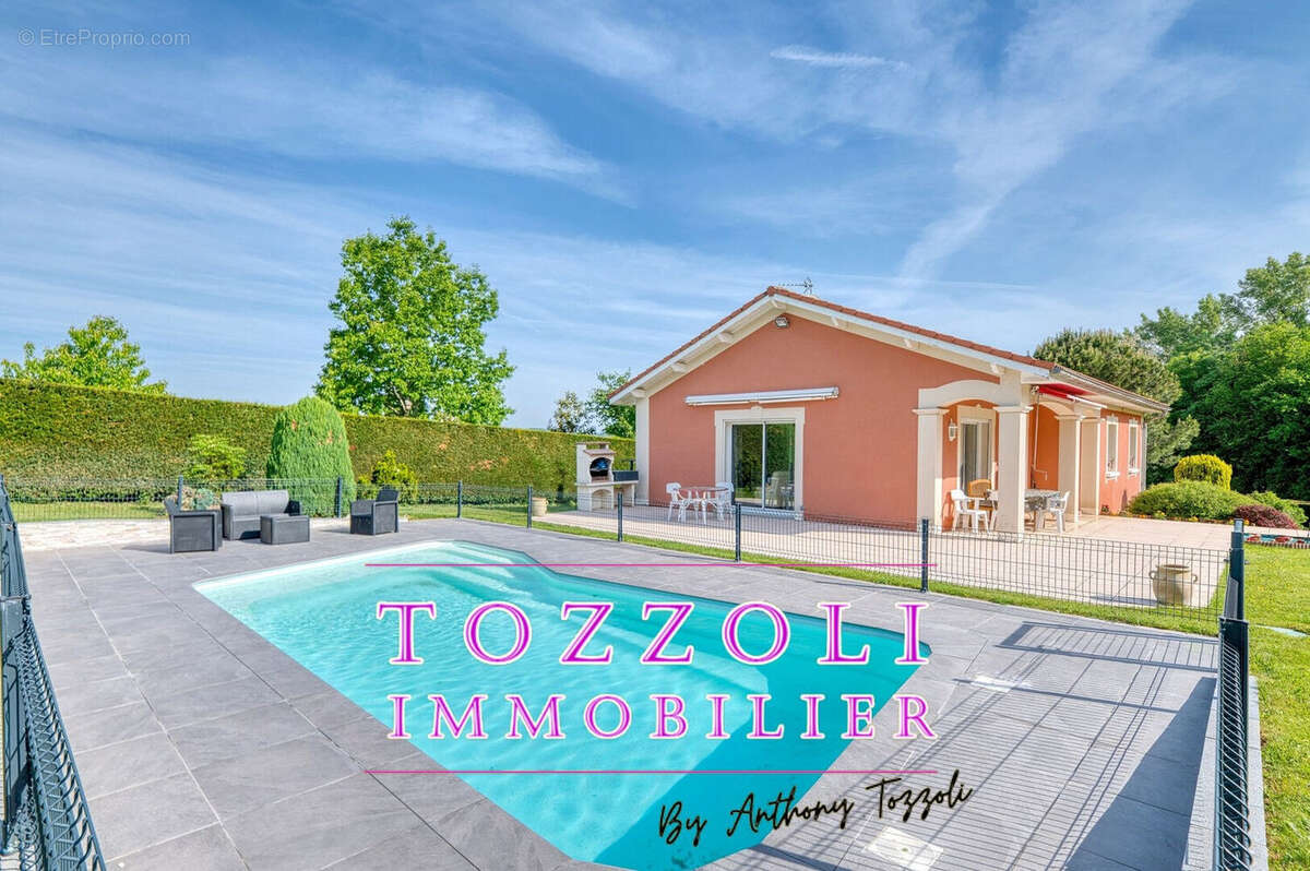 Maison à SAVAS-MEPIN