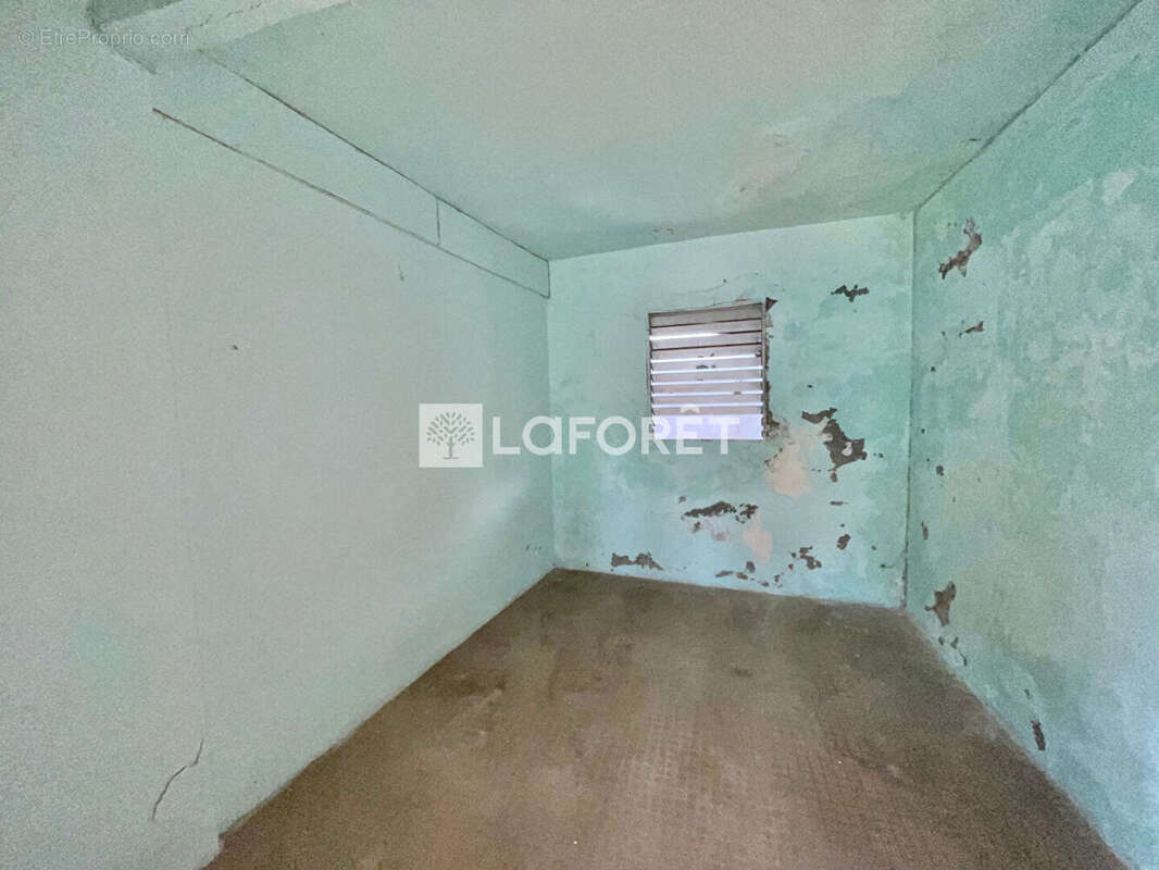 Maison à CAPESTERRE-BELLE-EAU