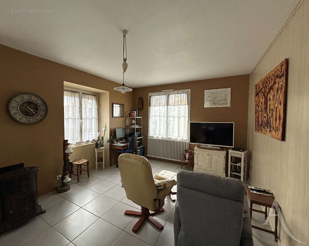 Maison à L'HERBERGEMENT