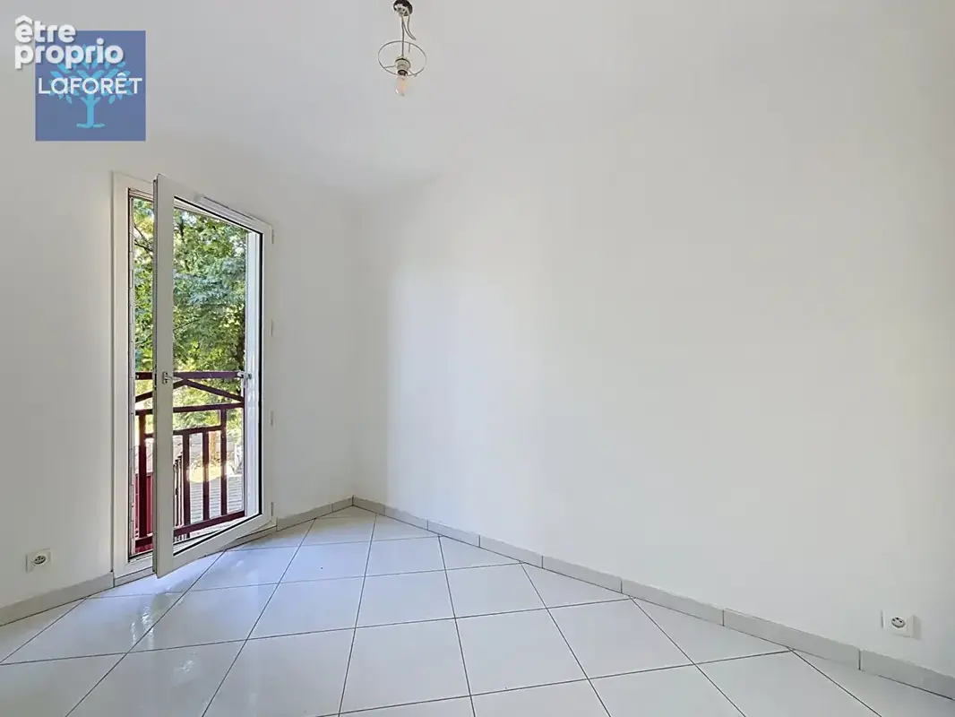 Appartement 3 pièces 70 m2 - Garage - Ascenseur - photo 7