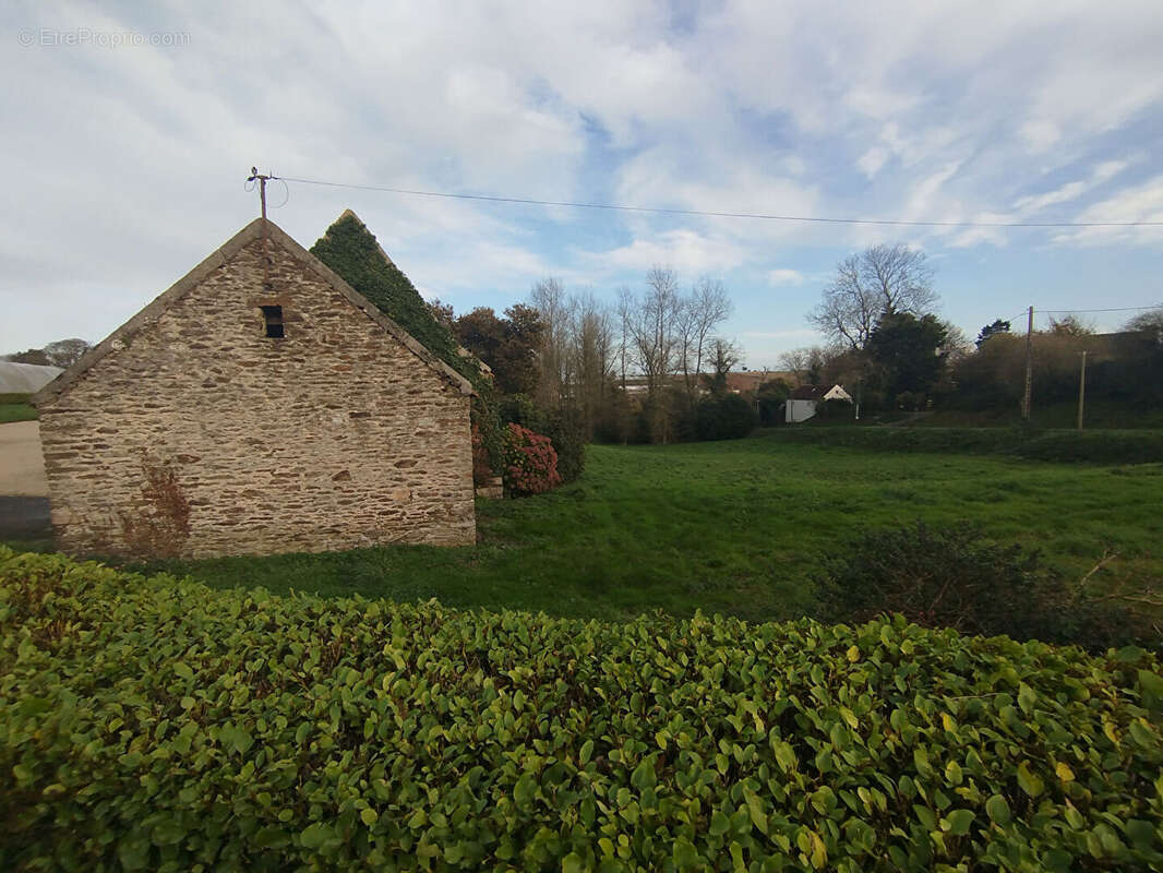 Maison à MESPAUL