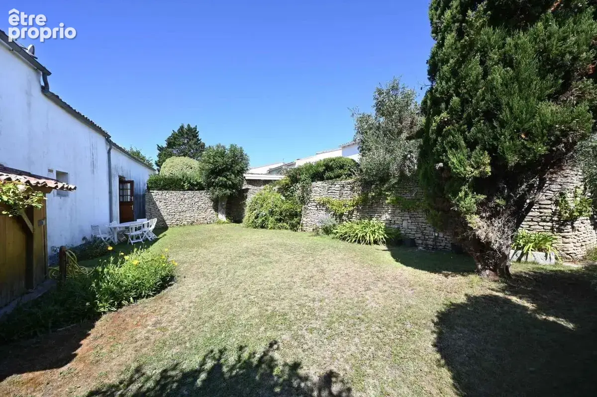 Belle propriété plein centre du village avec cours et jardin Les Portes En Re A VENDRE - photo 31