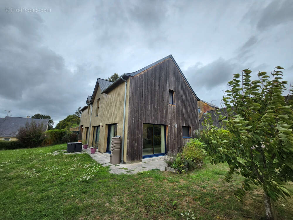 Maison à SAINT-DENIS-DU-MAINE