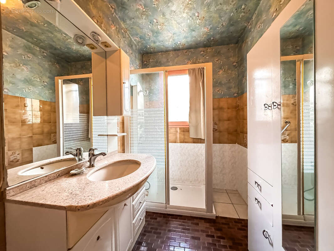 Maison à ONESSE-ET-LAHARIE