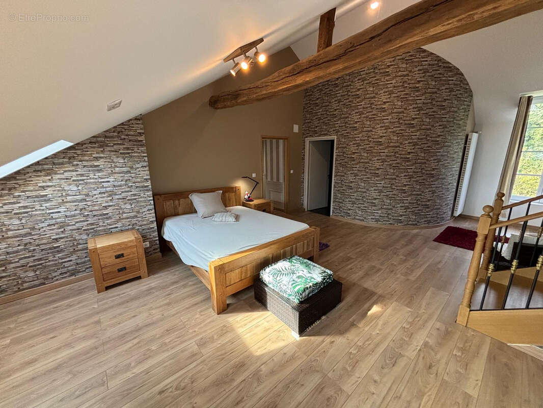 Maison à CHARLEVILLE-MEZIERES