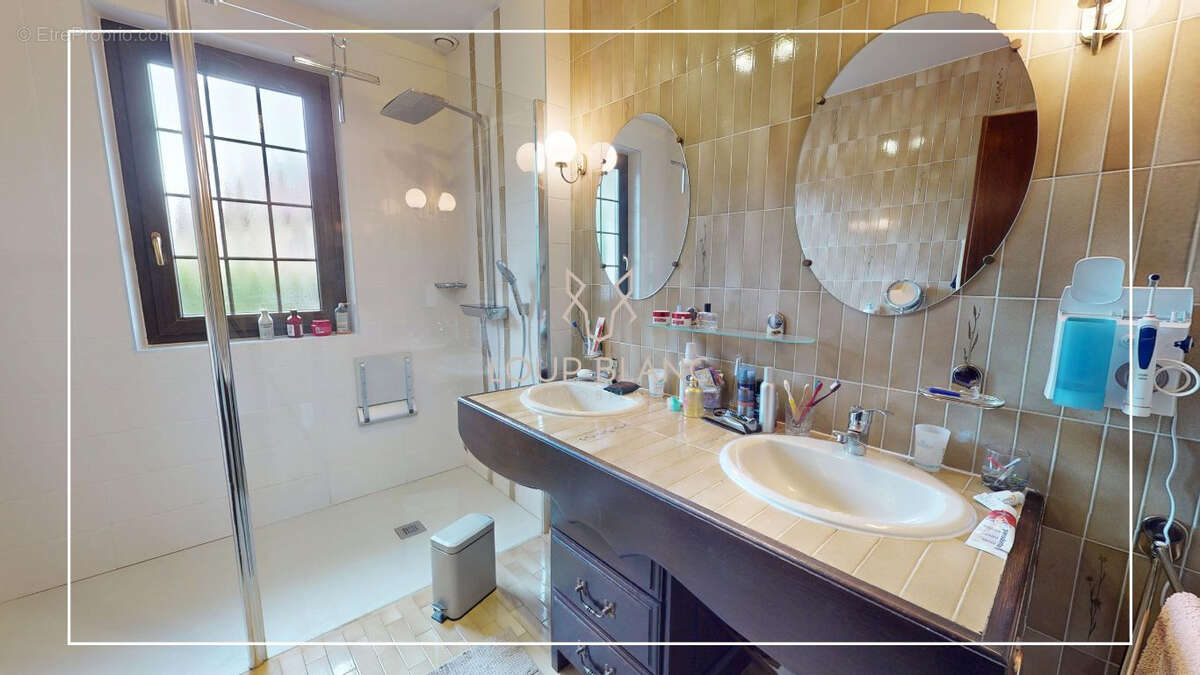 Maison à ECHENANS-SOUS-MONT-VAUDOIS