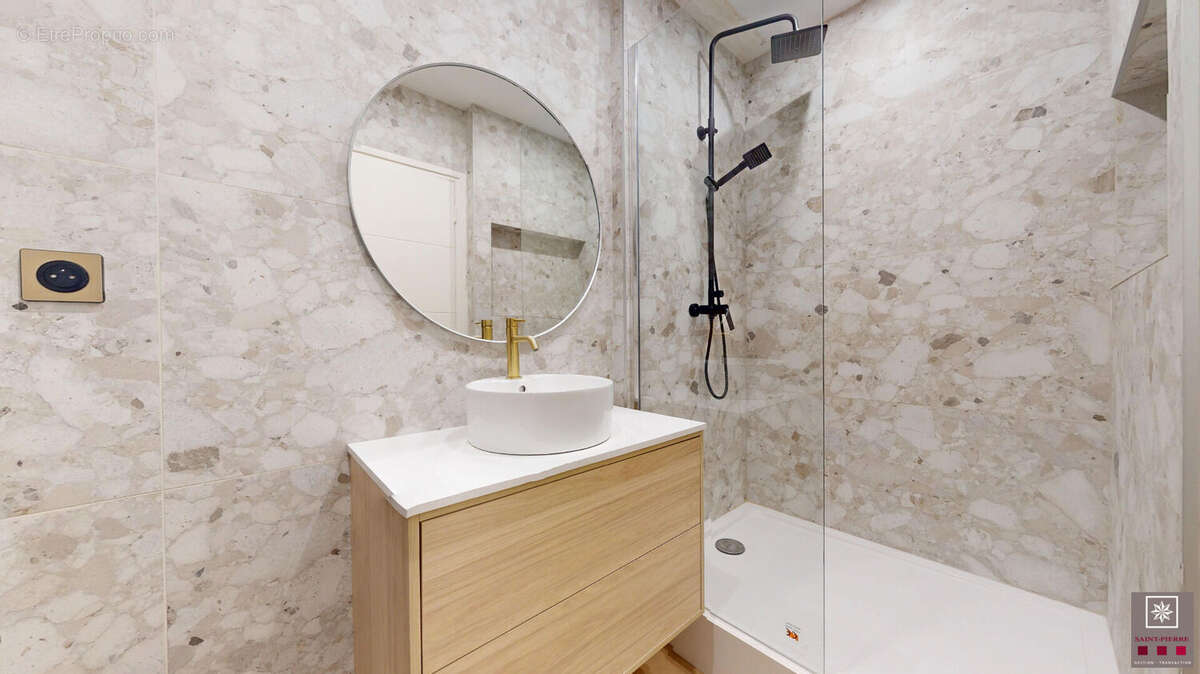 Appartement à LYON-6E