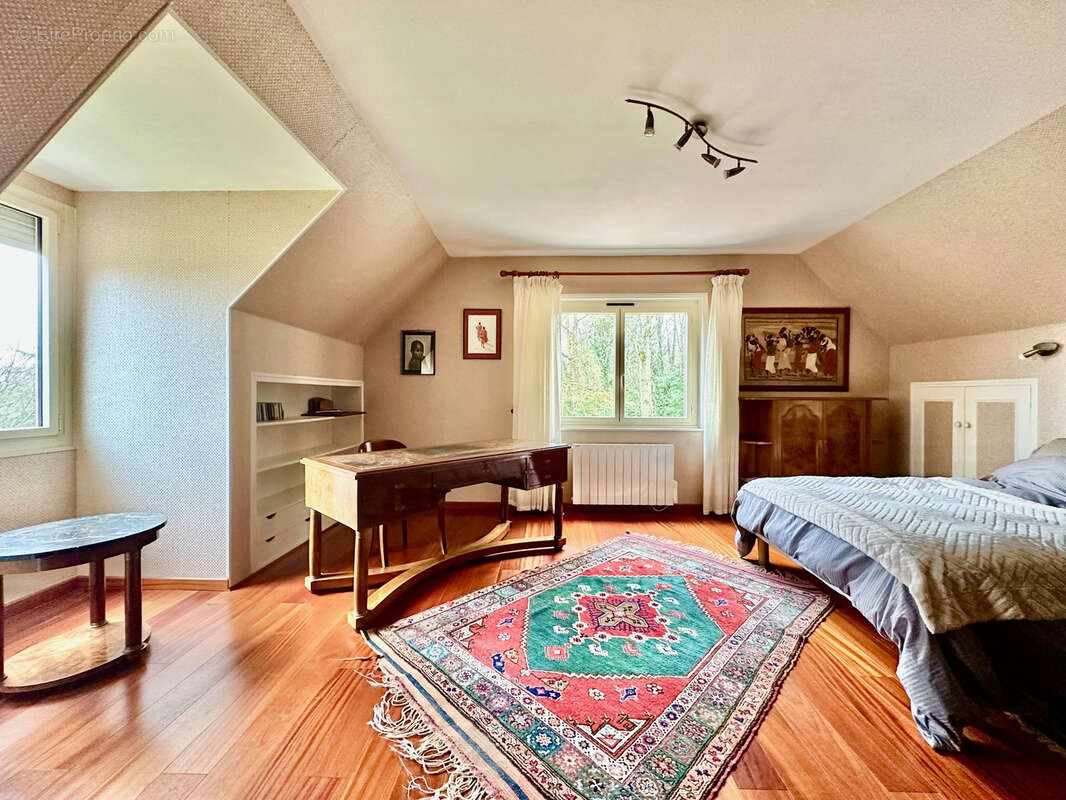 Maison à AUMONT-EN-HALATTE