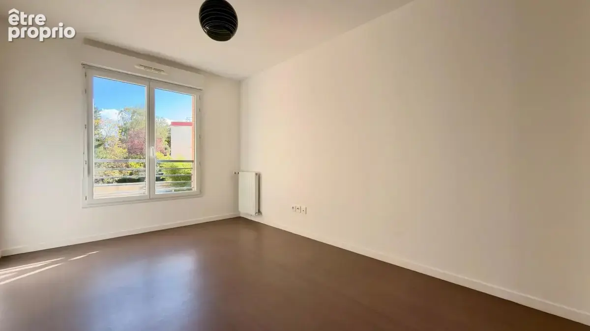 F3 en parfait etat - residence de standing - proche commerces - photo 6