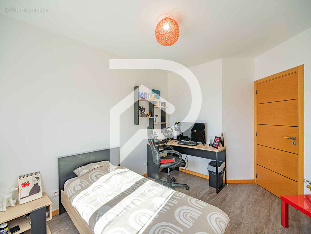 Maison à OS-MARSILLON