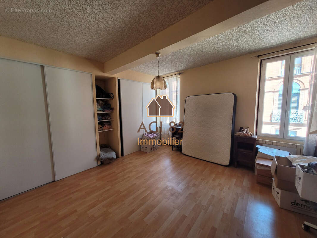 Maison à CASTELSARRASIN