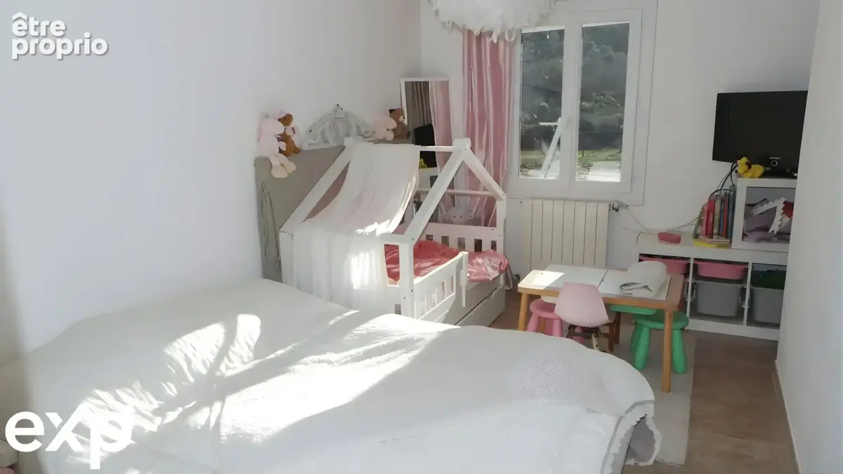 Maison 152 m² à Rougiers  - photo 7