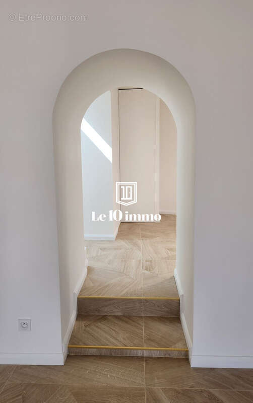 Sas  - Maison à VERTOU