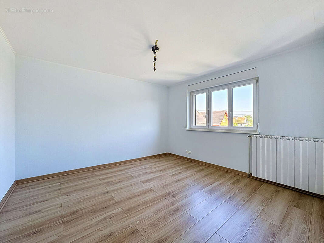 Spacieuse Maison Individuelle à Geispolsheim - photo 9