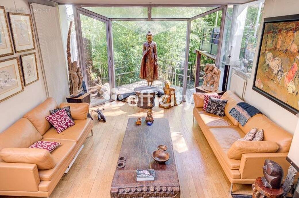 Maison à ISSY-LES-MOULINEAUX