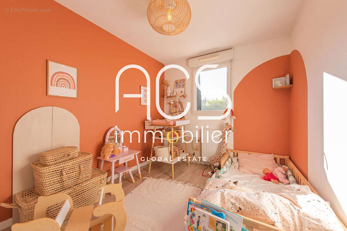 Maison à CHATEAUNEUF-LES-MARTIGUES