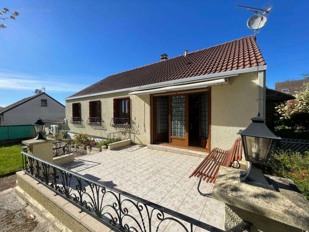 Maison à LIZY-SUR-OURCQ