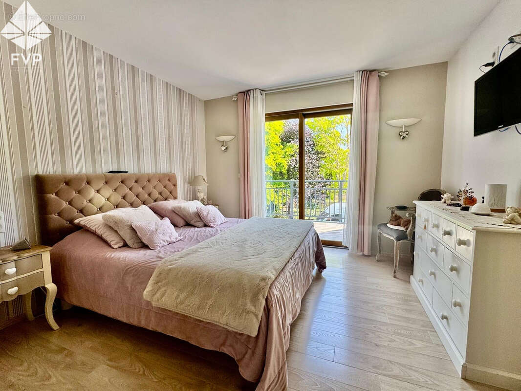 Maison à ROUXMESNIL-BOUTEILLES