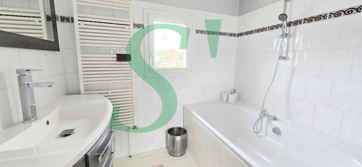 Maison à CHAUMONT-EN-VEXIN