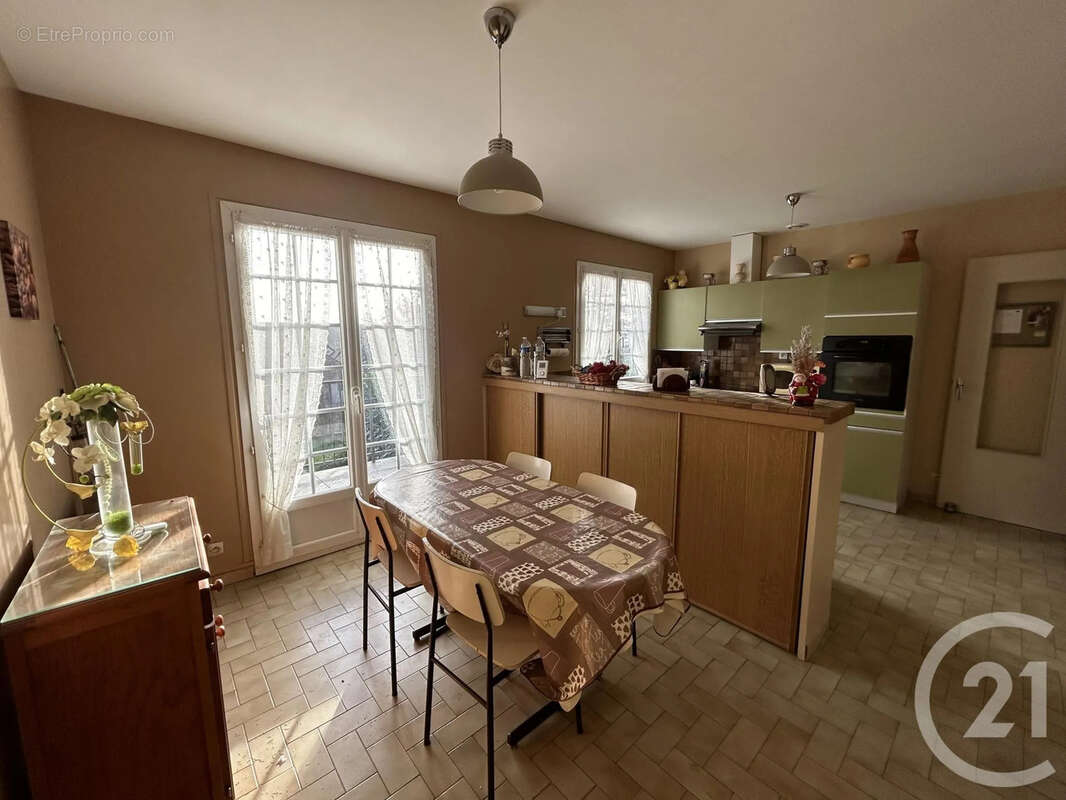 Maison 84 m² à Dampmart  - photo 3