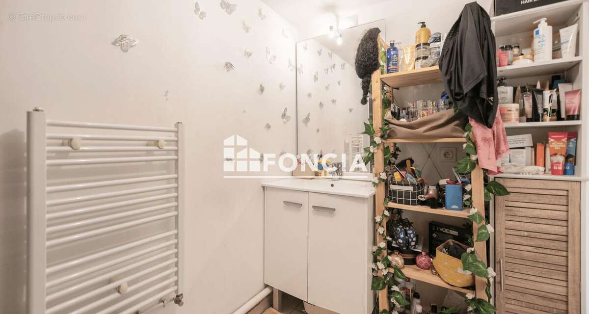 Appartement à SAINT-JEAN-DE-BRAYE