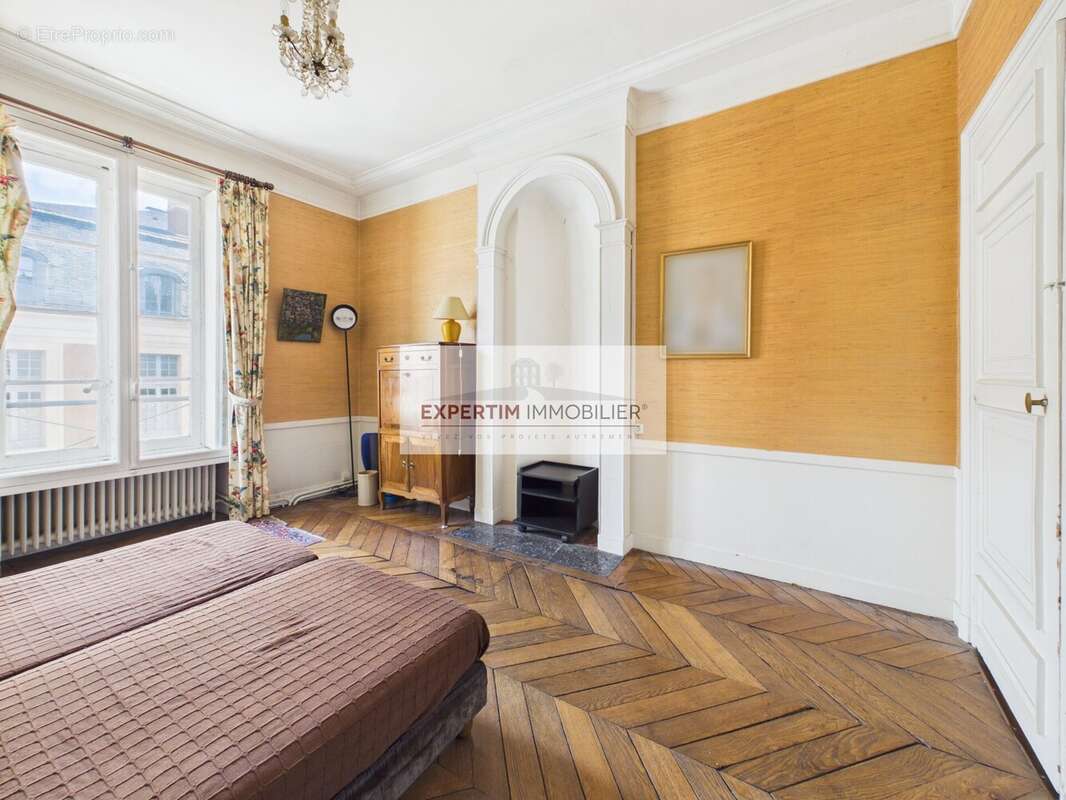 Appartement à VERSAILLES