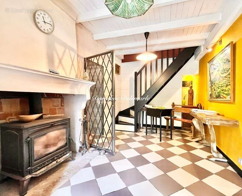 Maison à vendre 8 pièces MIGRE (17) Ensemble immobilier de charme avec gîte indépendant, dépendances et vue campagne – Migré - photo 10
