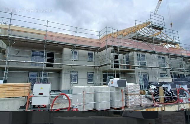 Appartement à CRANVES-SALES