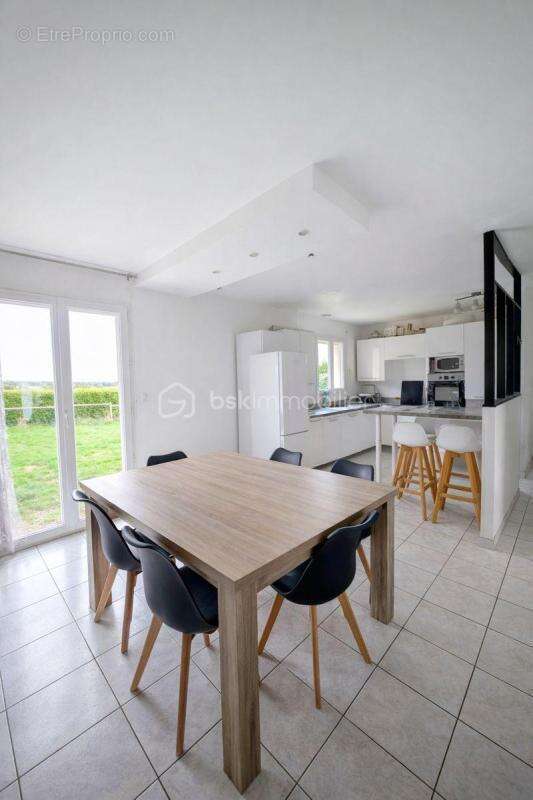 Maison à POULDREUZIC