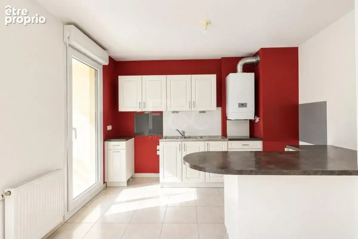 Appartement T3 de 71m² - Bron - photo 5